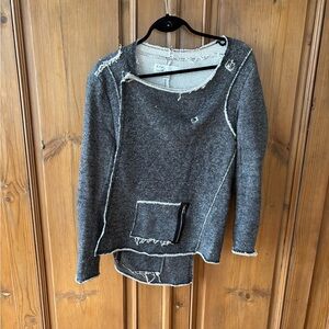 Vintage Black Asymmetrical Long Sleeve Sweatshirt